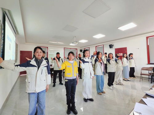 楠溪江5A创建首轮基础服务礼仪培训顺利开课，礼仪服务点亮景区品质
